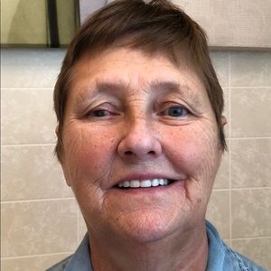 Meet your Posher, Brenda